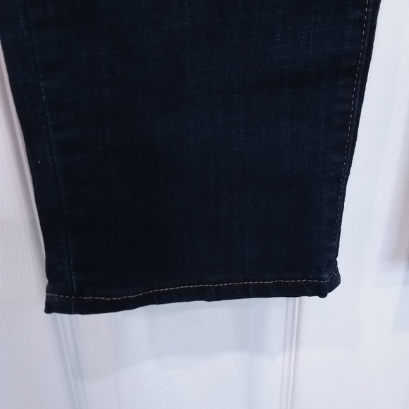 Women's Levi's Classic Straight Mid Rise Jeans 27W by 30L New with Tags - Picture 5 of 12